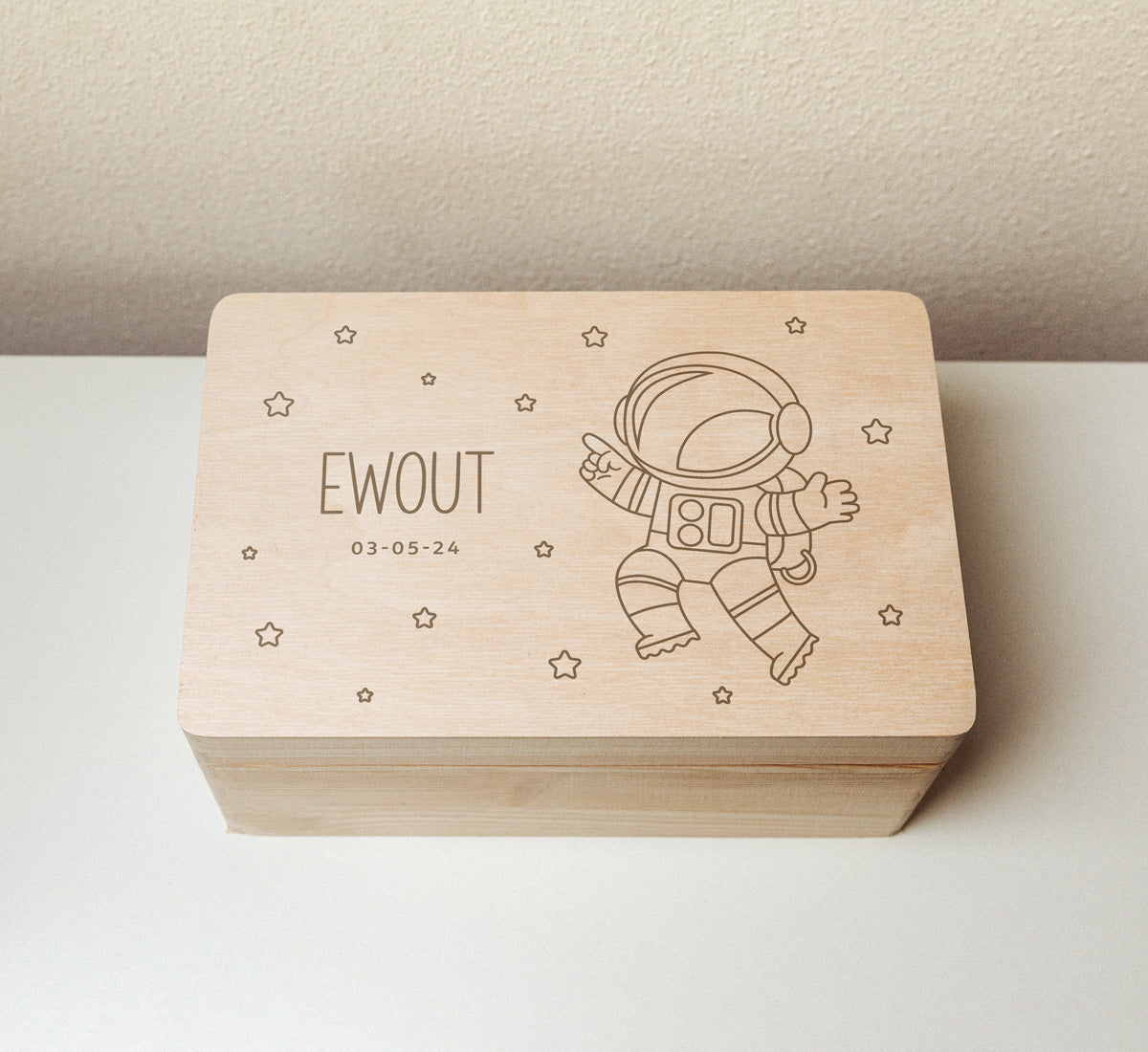 Houten herinneringskist met naam - Ruimtevaart Hout