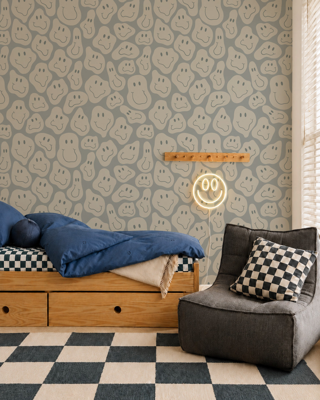 Chambre d'enfant avec le papier peint « Happy Shapes » en bleu